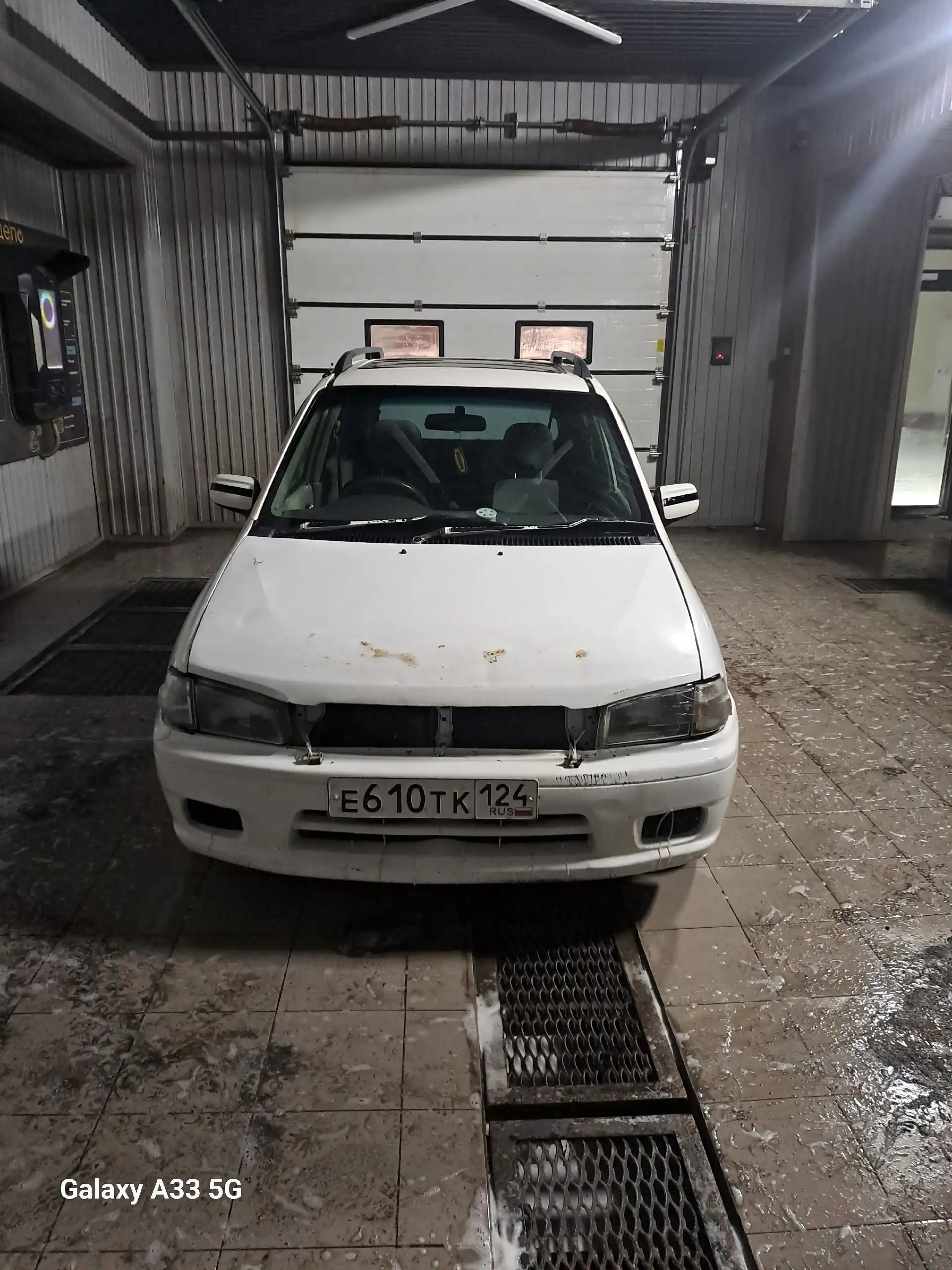 Продам Мазда Демио 1999 супер салон