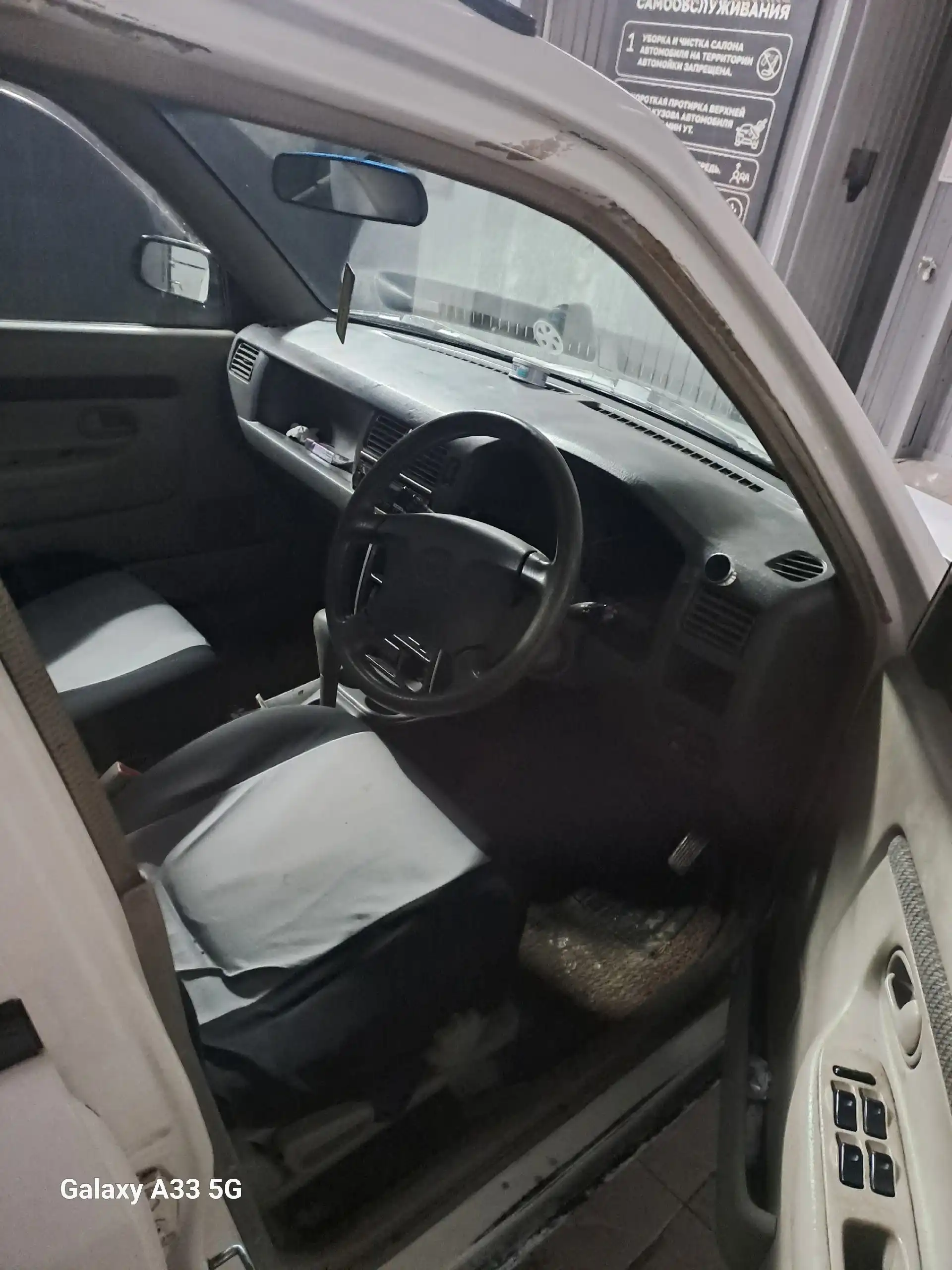 Продам Мазда Демио 1999 супер салон