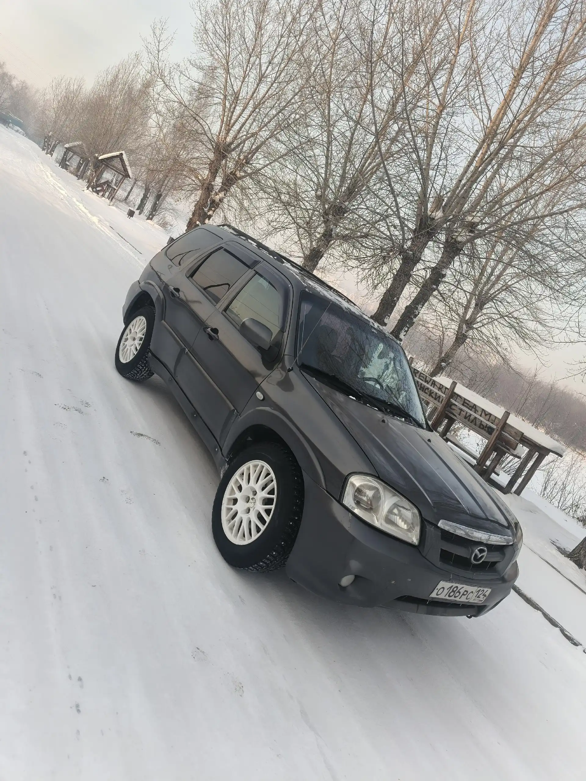 Продам Мазда Требьют 2005 рестайлинг