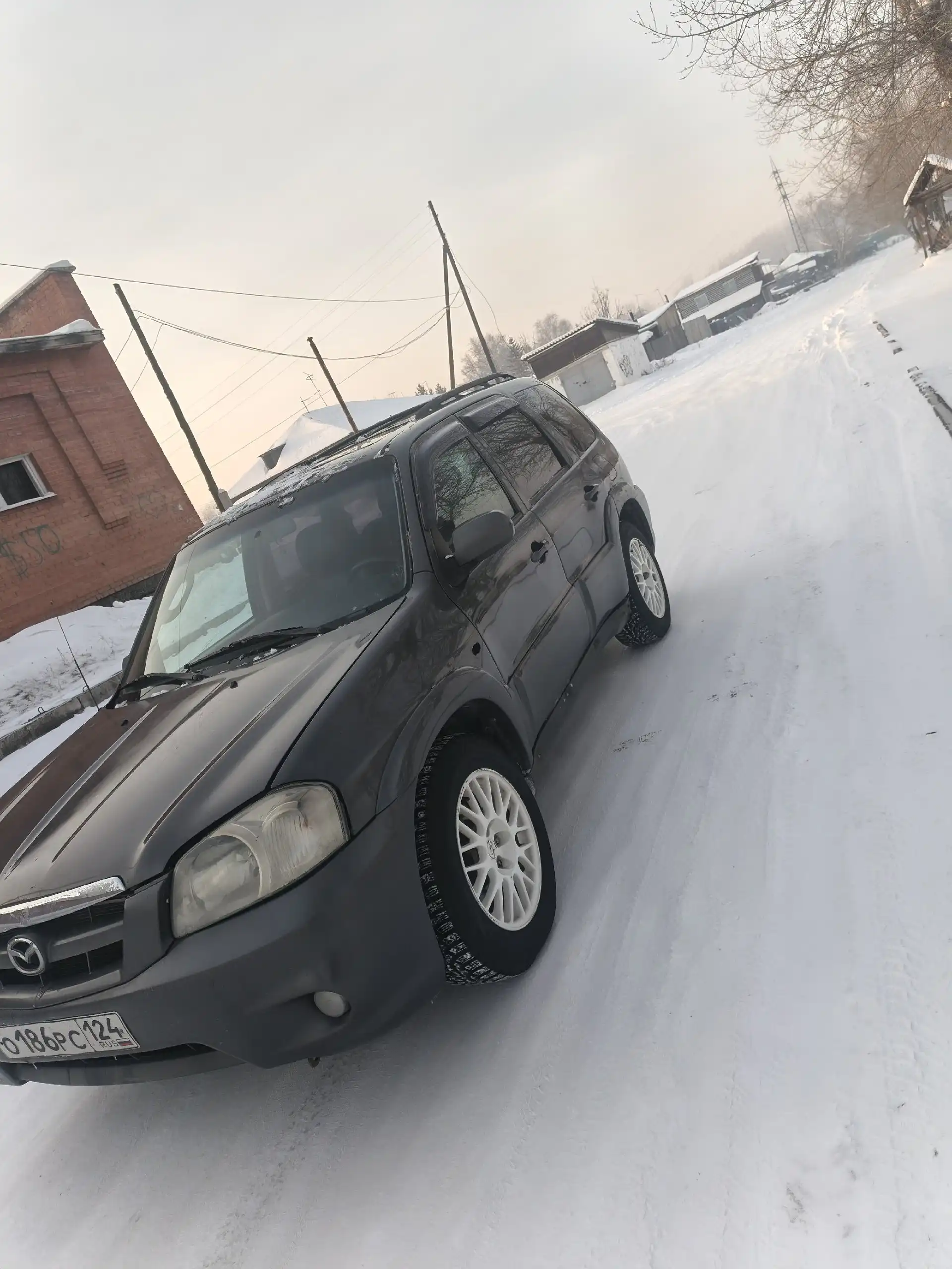 Продам Мазда Требьют 2005 рестайлинг