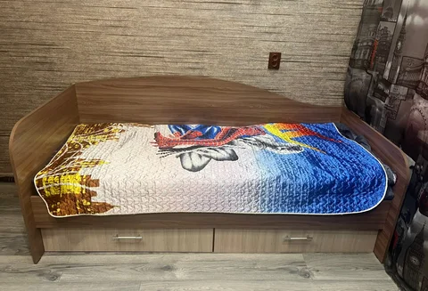 Продажа односпальной кровати с ортопедическим матрасом - Инструменты в Рыбинск