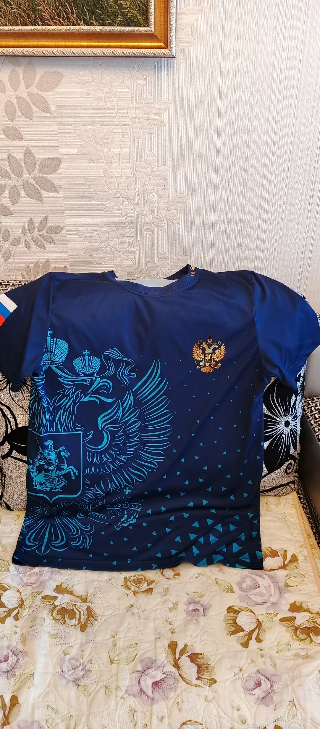 Продам спортивную футболку размер 54 - Спортивная одежда (Одежда) в Рыбинск