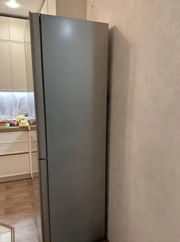 Холодильник Bosch KGN39LQ10R