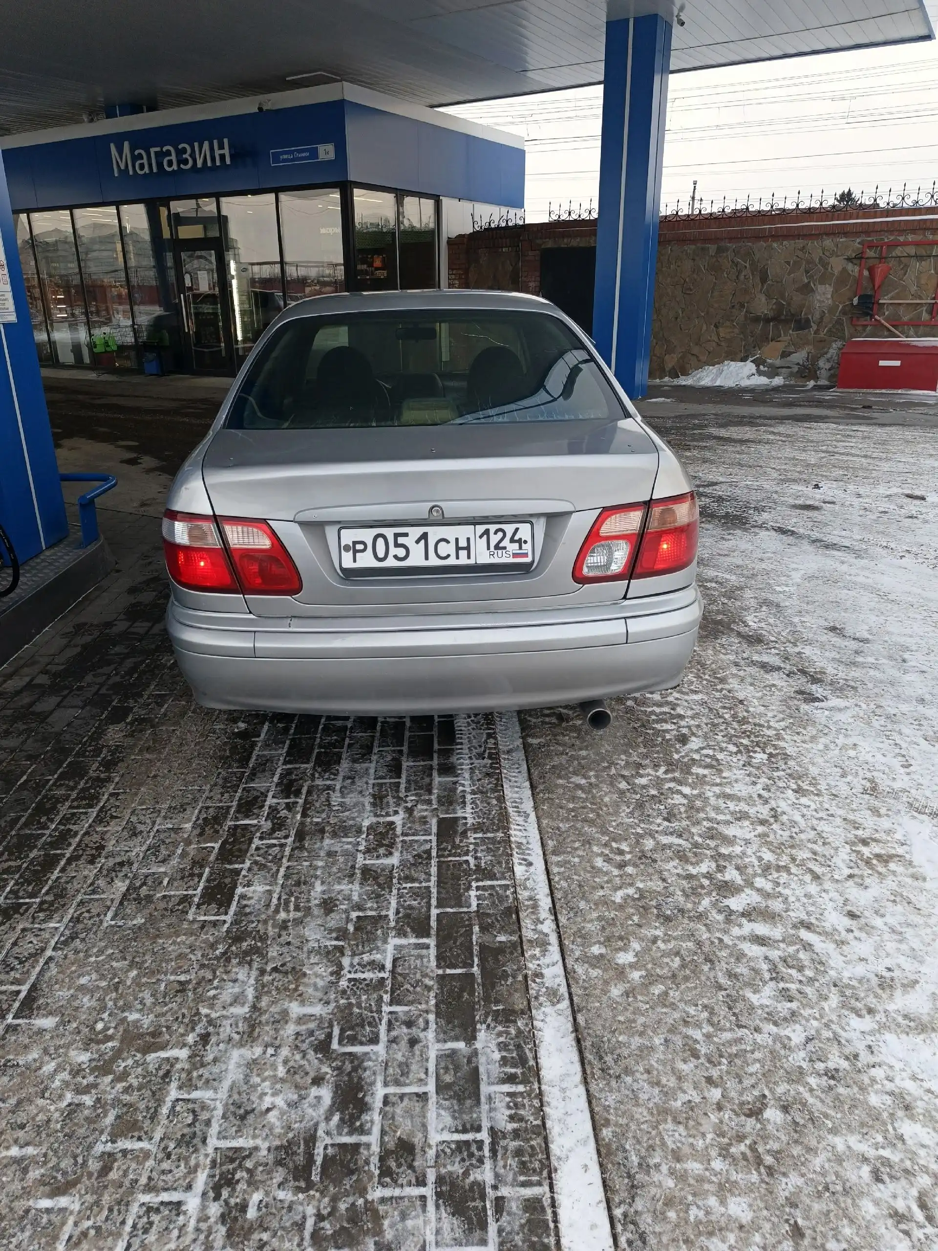 Продам Nissan Almera 2004 года люкс комплектация