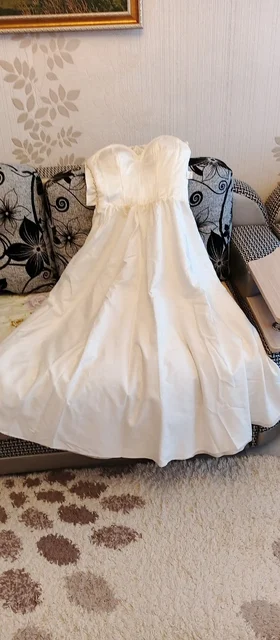 Продам свадебное платье ручной работы - частное объявление в Бородино