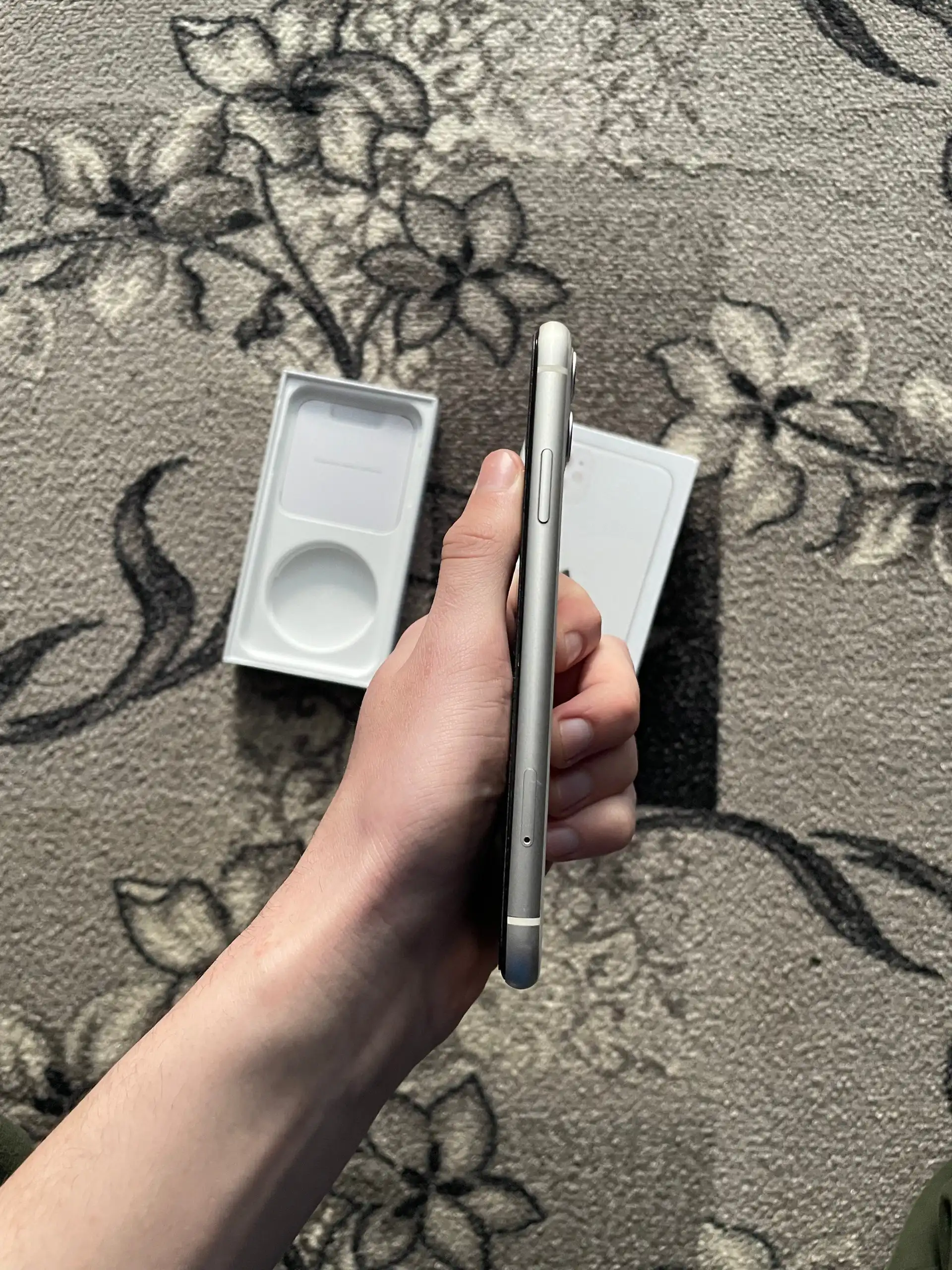 Продам iPhone 11 в Бородино - Смартфоны (Электроника) в Бородино