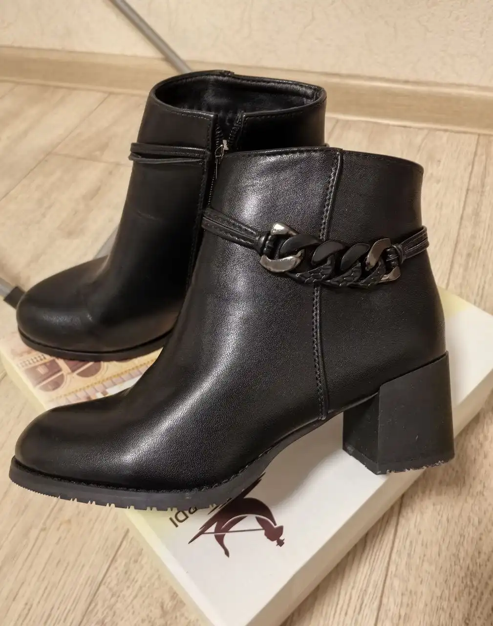 Зимние ботильоны 38 размер