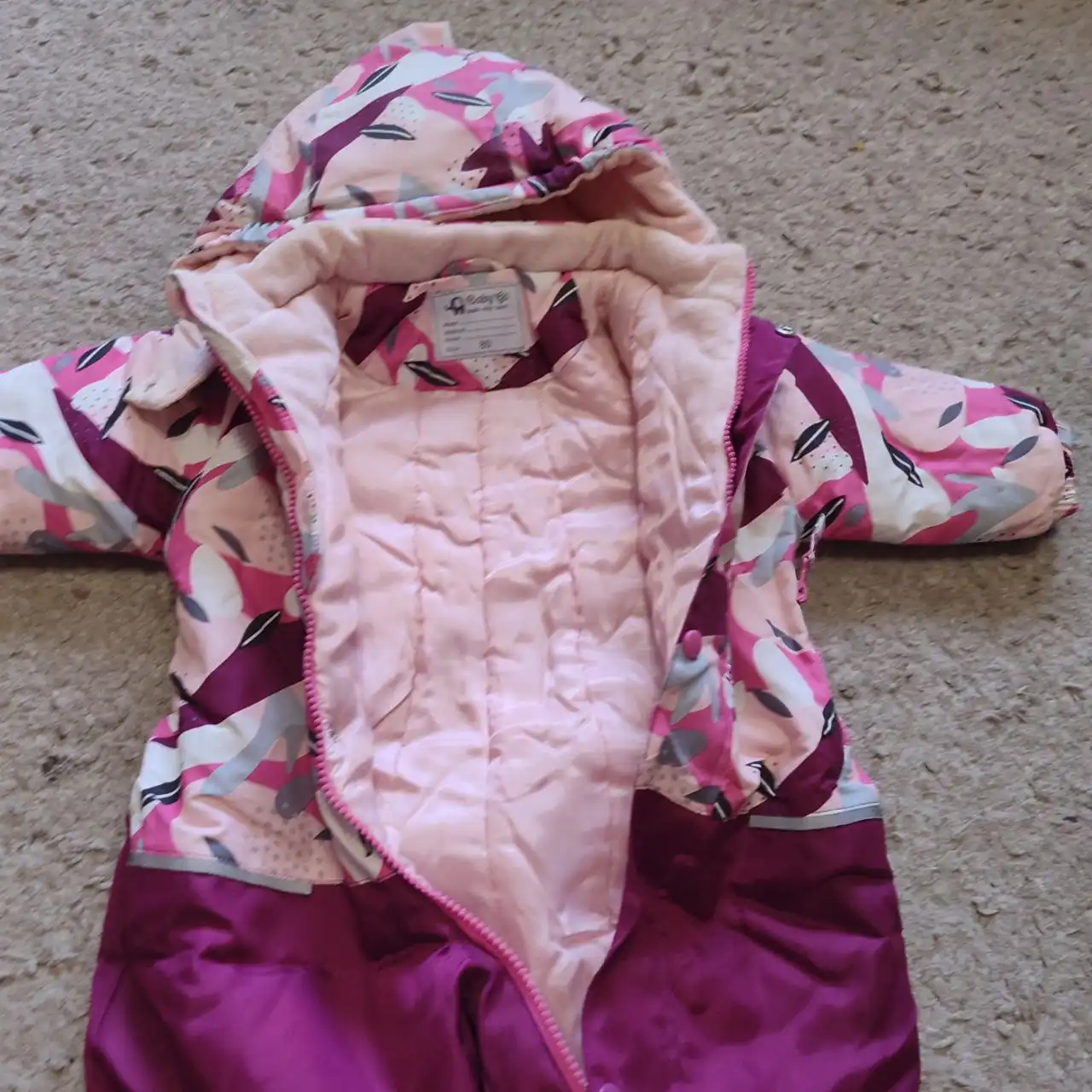 Зимний комбинезон для девочки