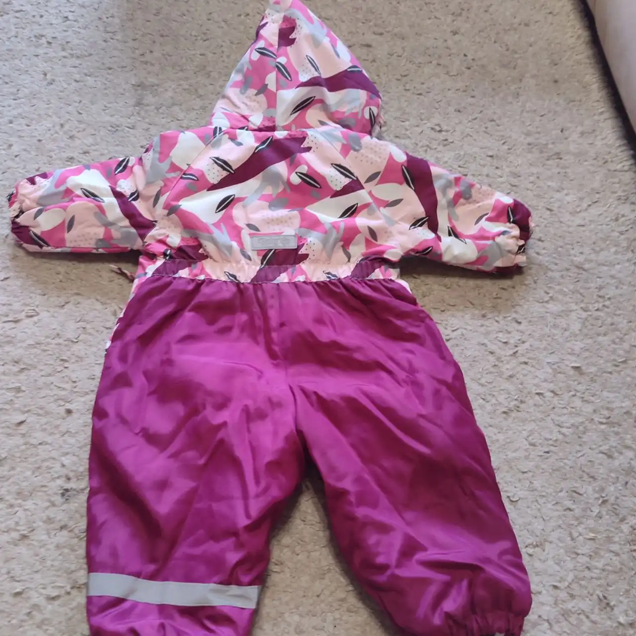 Зимний комбинезон для девочки