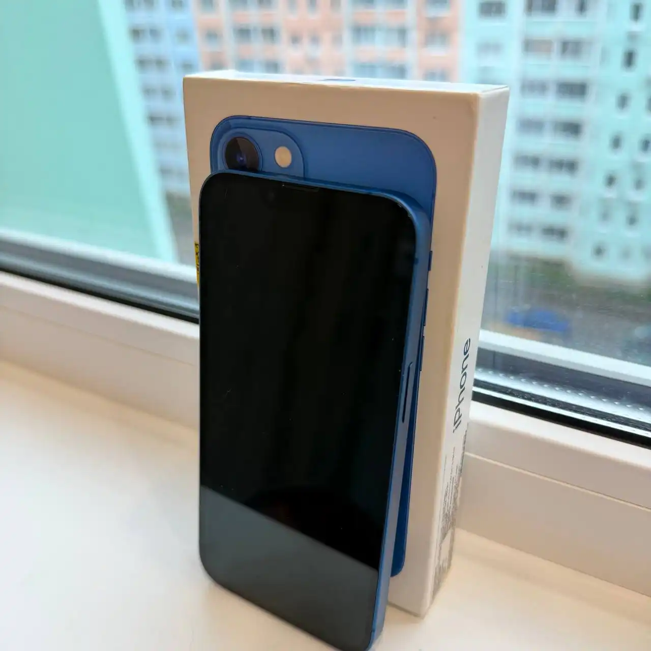 Продам iPhone 13 128 GB