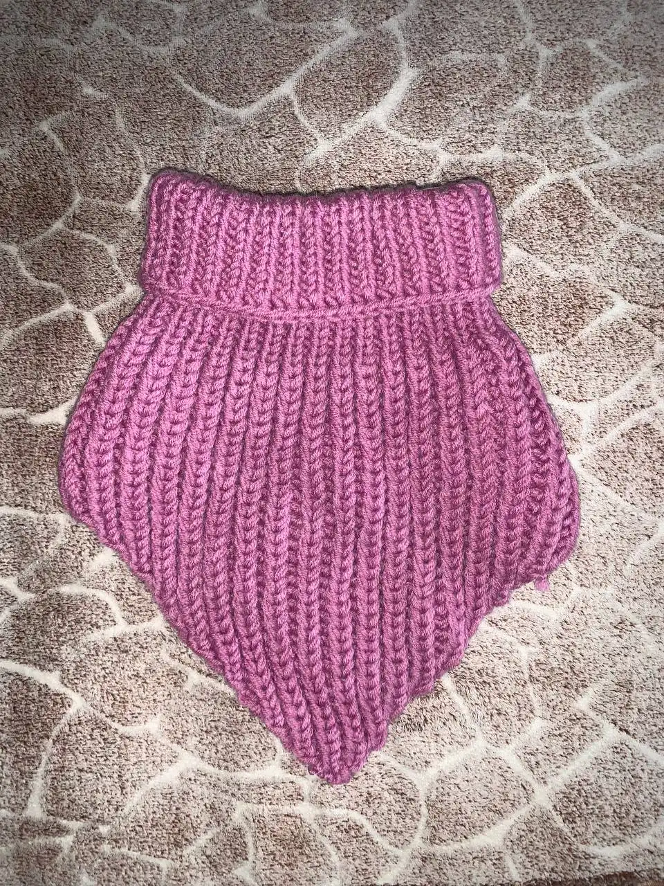 Продажа теплых вязаных вещей ручной работы