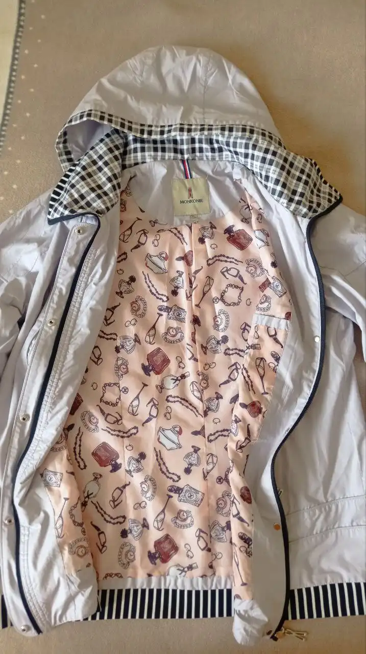 Продам женскую куртку