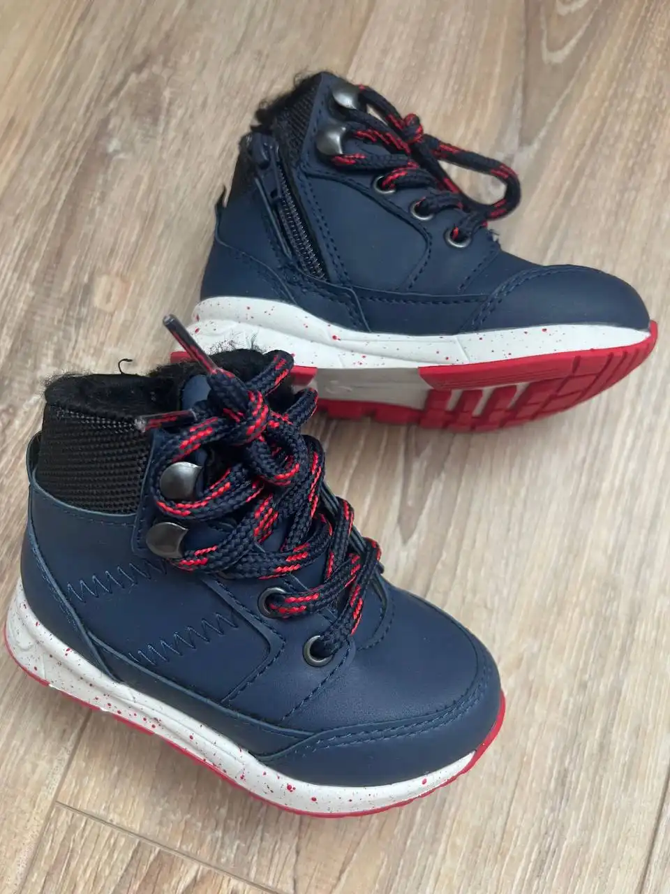 Зимние ботиночки для мальчика LC Waikiki размер 21