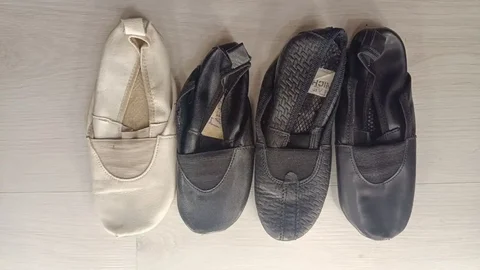 Продажа чешек 4 пары - Украшения в ВОРОНЕЖ