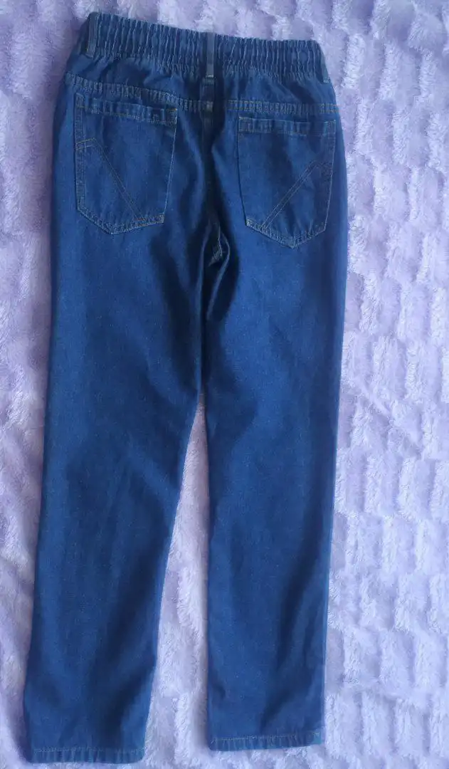 Продажа джинсов на мальчика 146-152