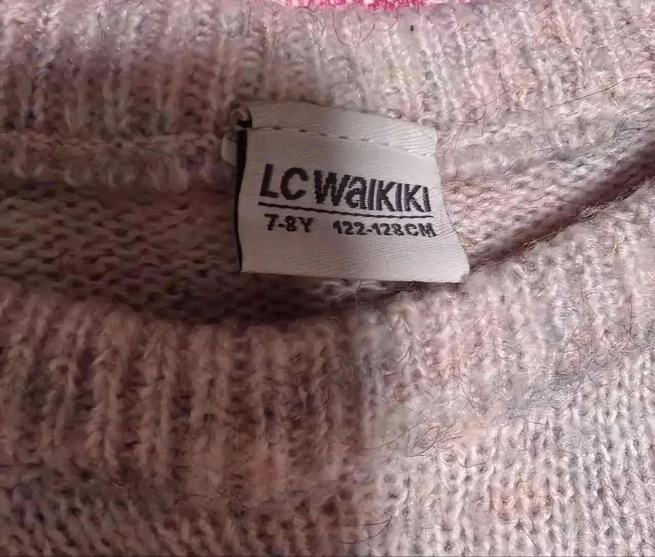 Свитерки на девочку в хорошем состоянии