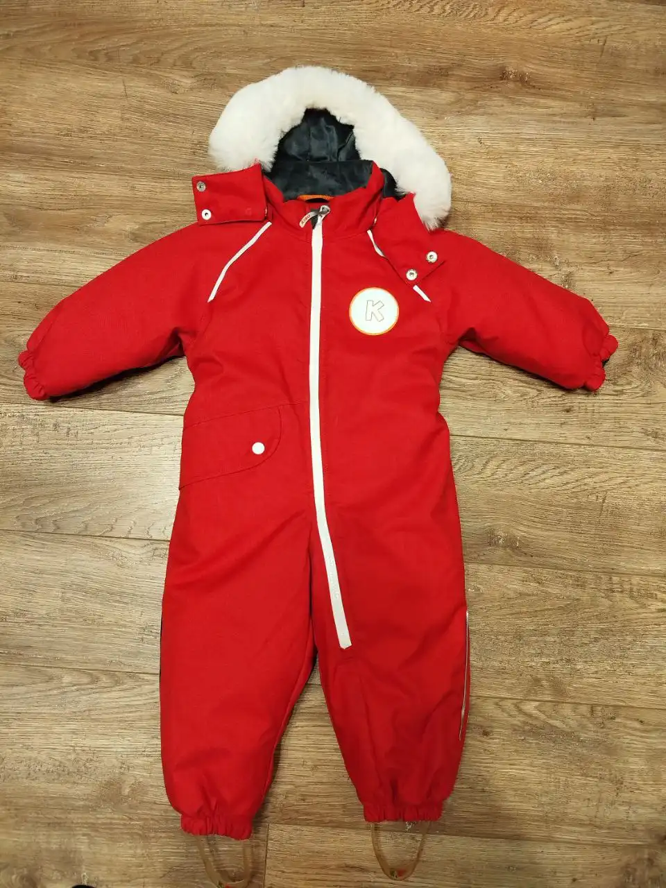 Продам зимний комбинезон Kisu размер 80