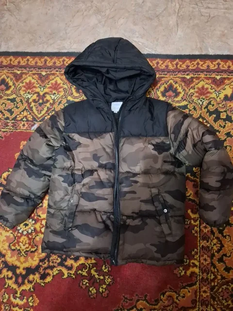 Теплая куртка размер 140 в отличном состоянии - Верхняя одежда в ВОРОНЕЖ