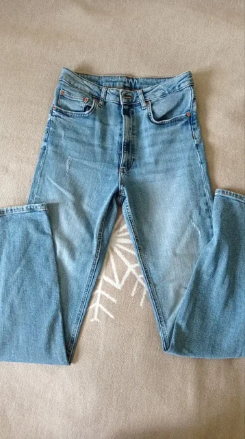 Продам одежду 44 размер: джинсы, кофты, брюки - Парфюмерия в Воронеж