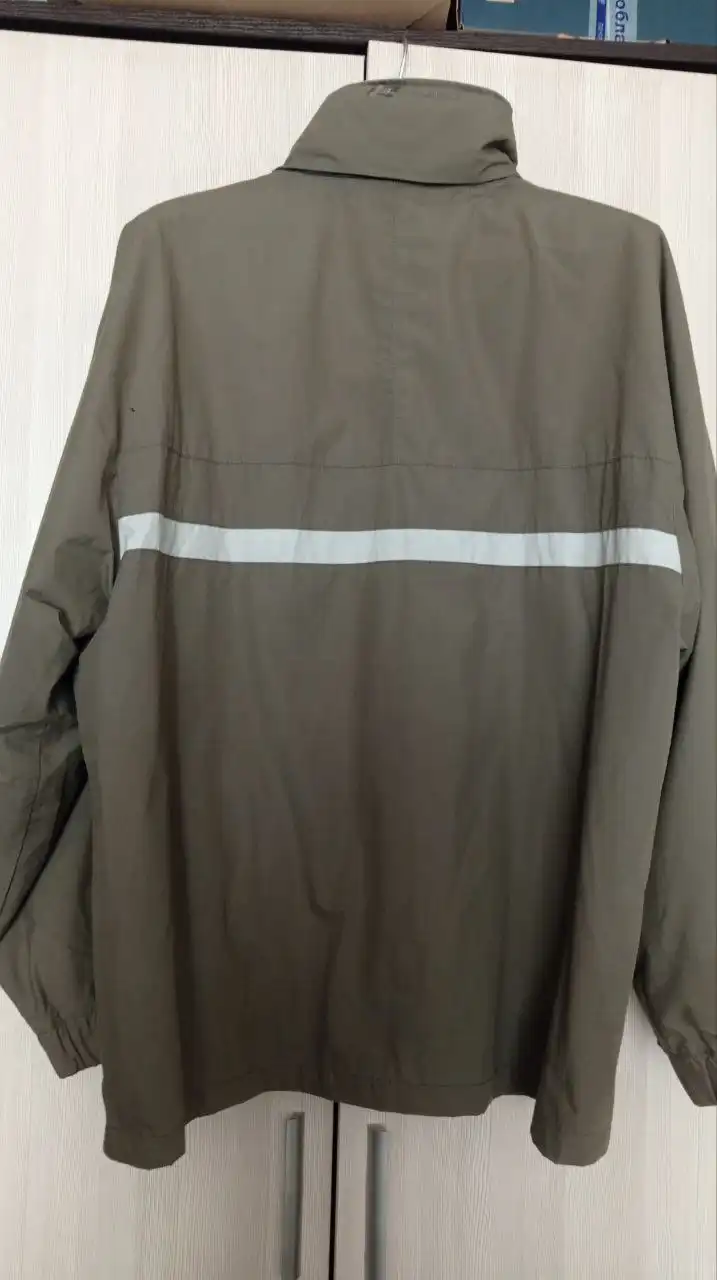 Мужская ветровка - Верхняя одежда (Одежда) в ВОРОНЕЖ