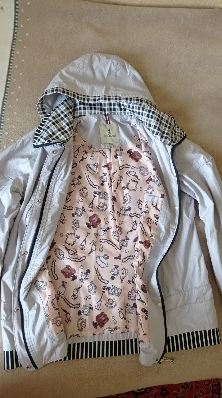 Женская куртка идеальное состояние - Верхняя одежда (Одежда) в Воронеж