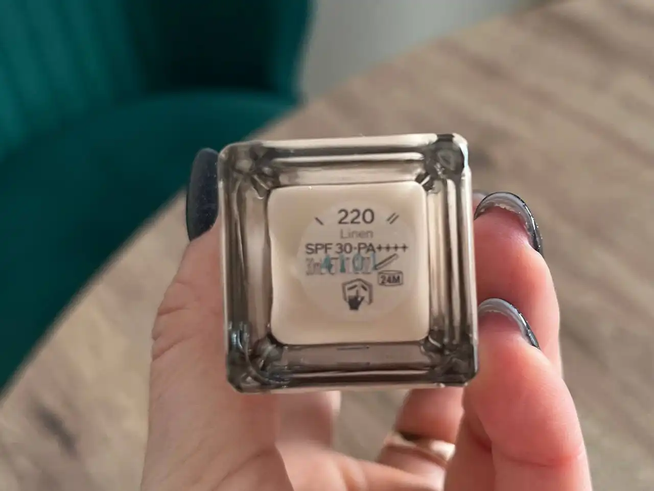 Тональные кремы два раза использованные - Косметика (Красота и здоровье) в Воронеж