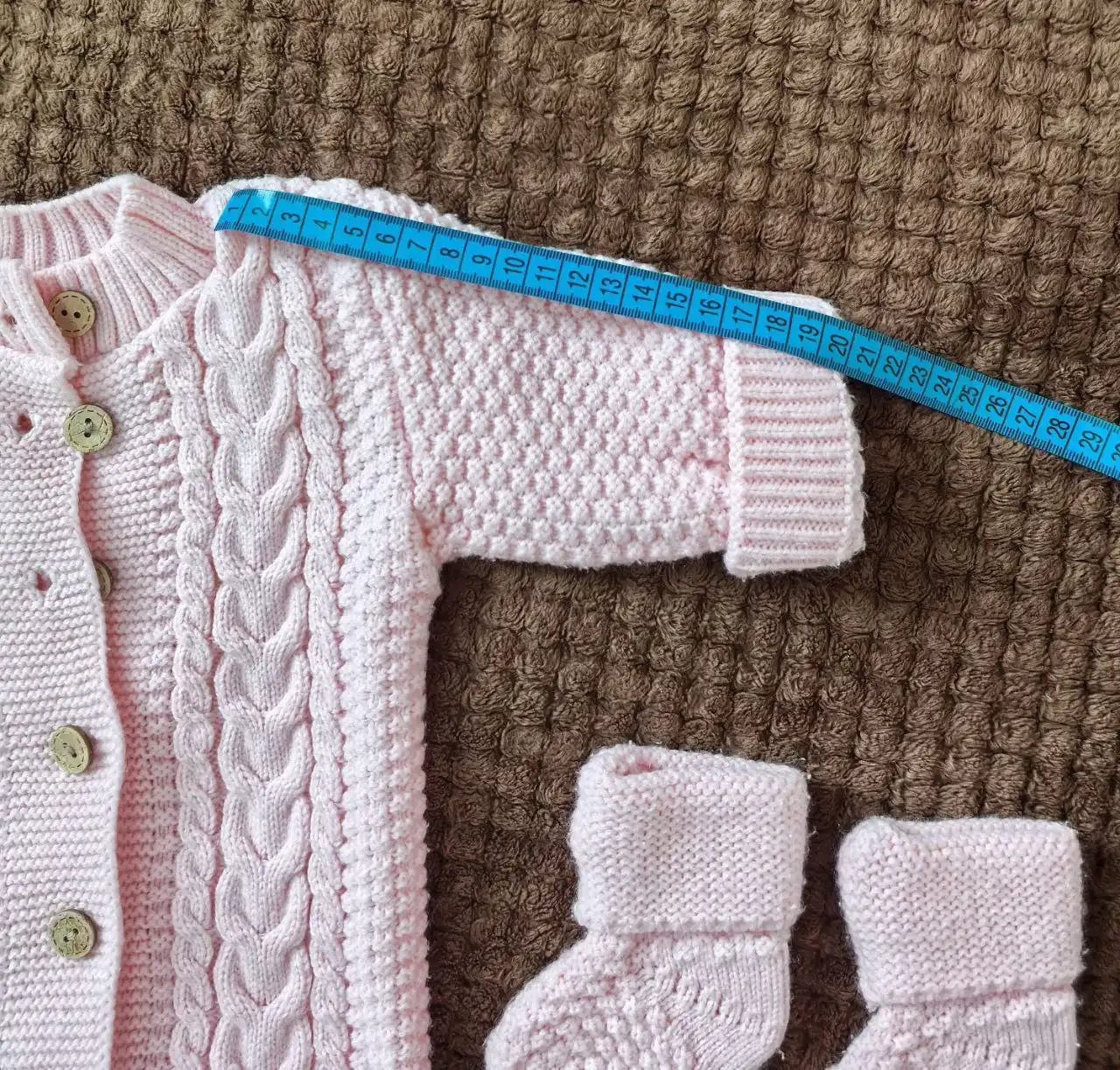 Вязаный костюм на девочку 2-3 месяца - Одежда для детей (Товары для детей) в ВОРОНЕЖ