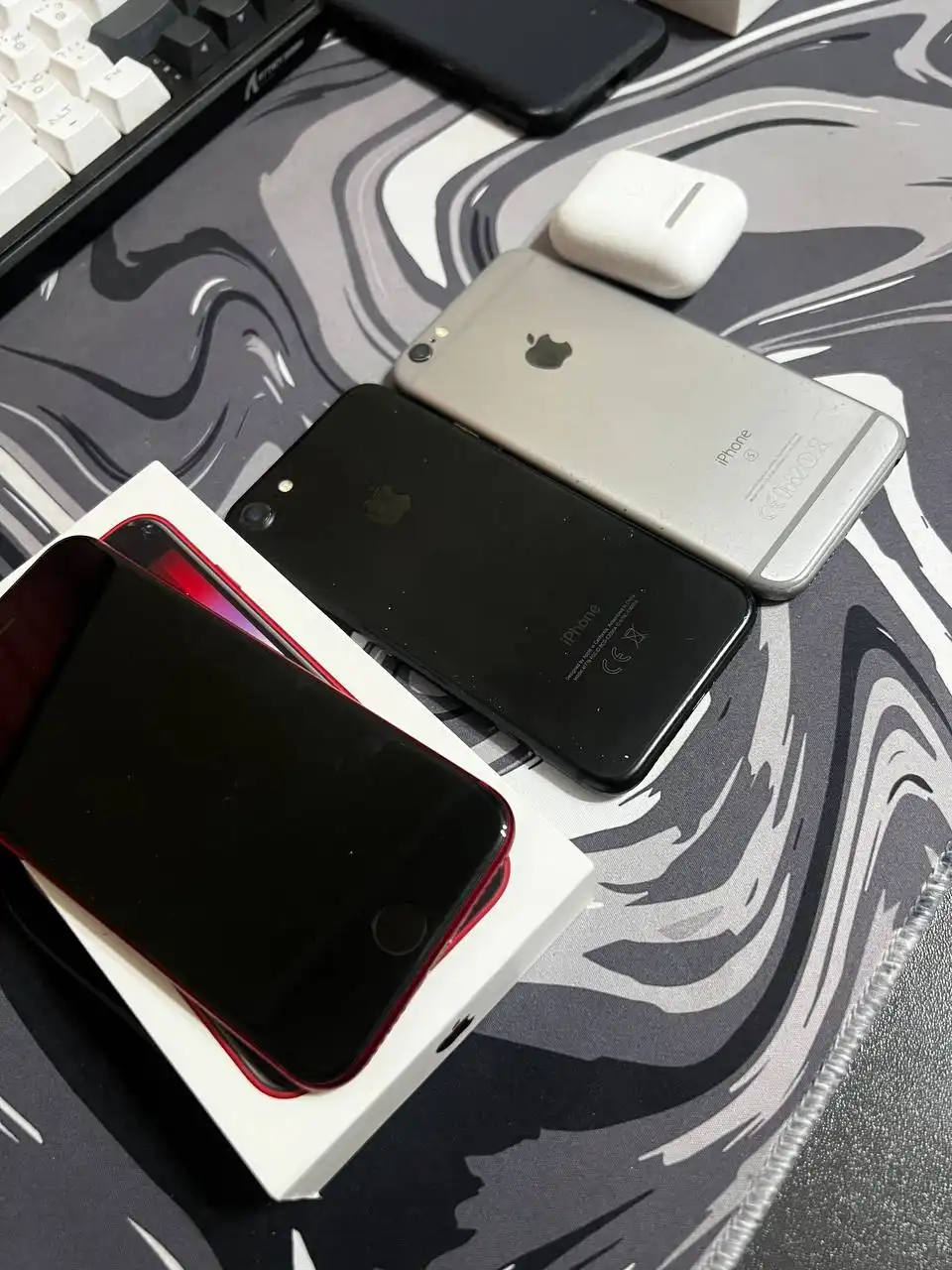 Продажа нескольких iPhone и AirPods - Смартфоны и аксессуары (Электроника) в Воронеж