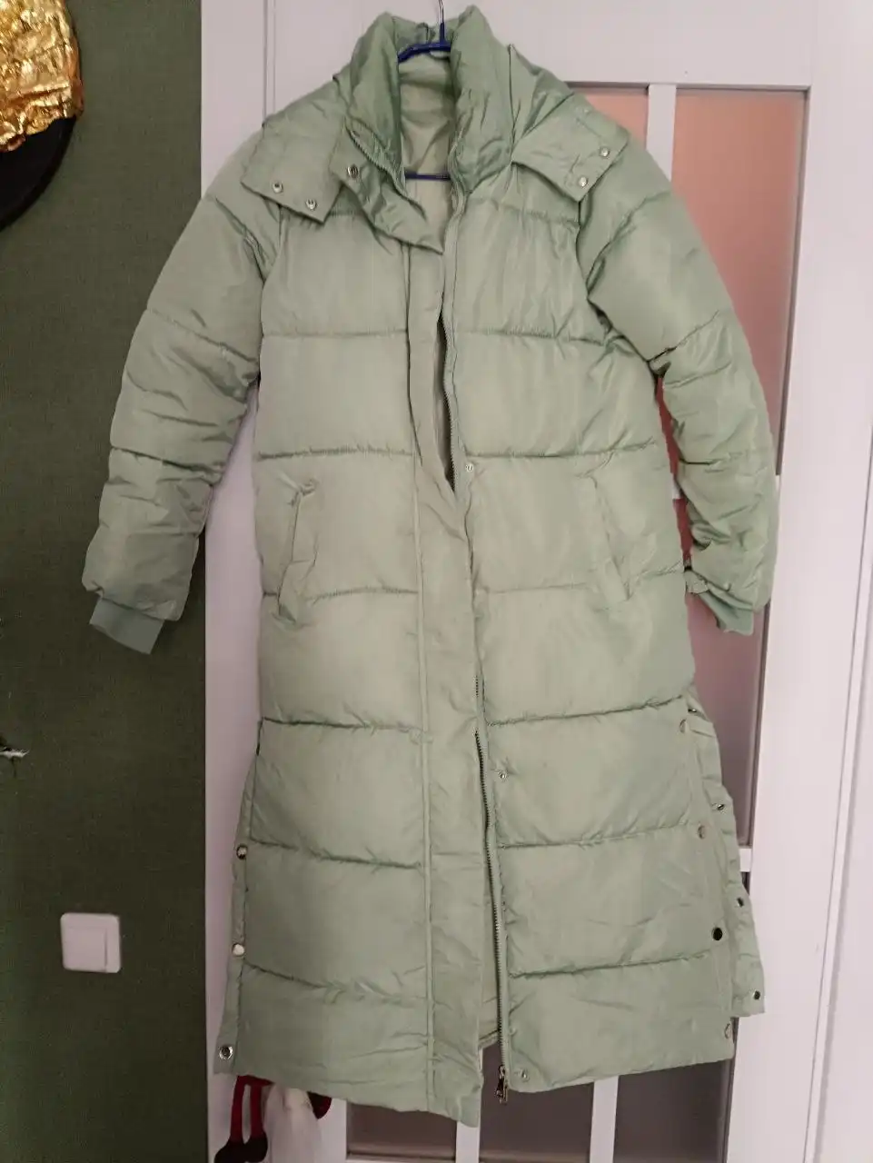 Отдам зимний плащ размер 42-44 - Одежда (Барахолка) в ВОРОНЕЖ