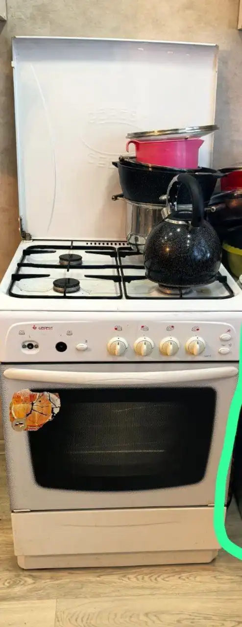 Продам газовую плиту Гефест с электроподжигом - Кухонная техника (Для дома и дачи) в Воронеж