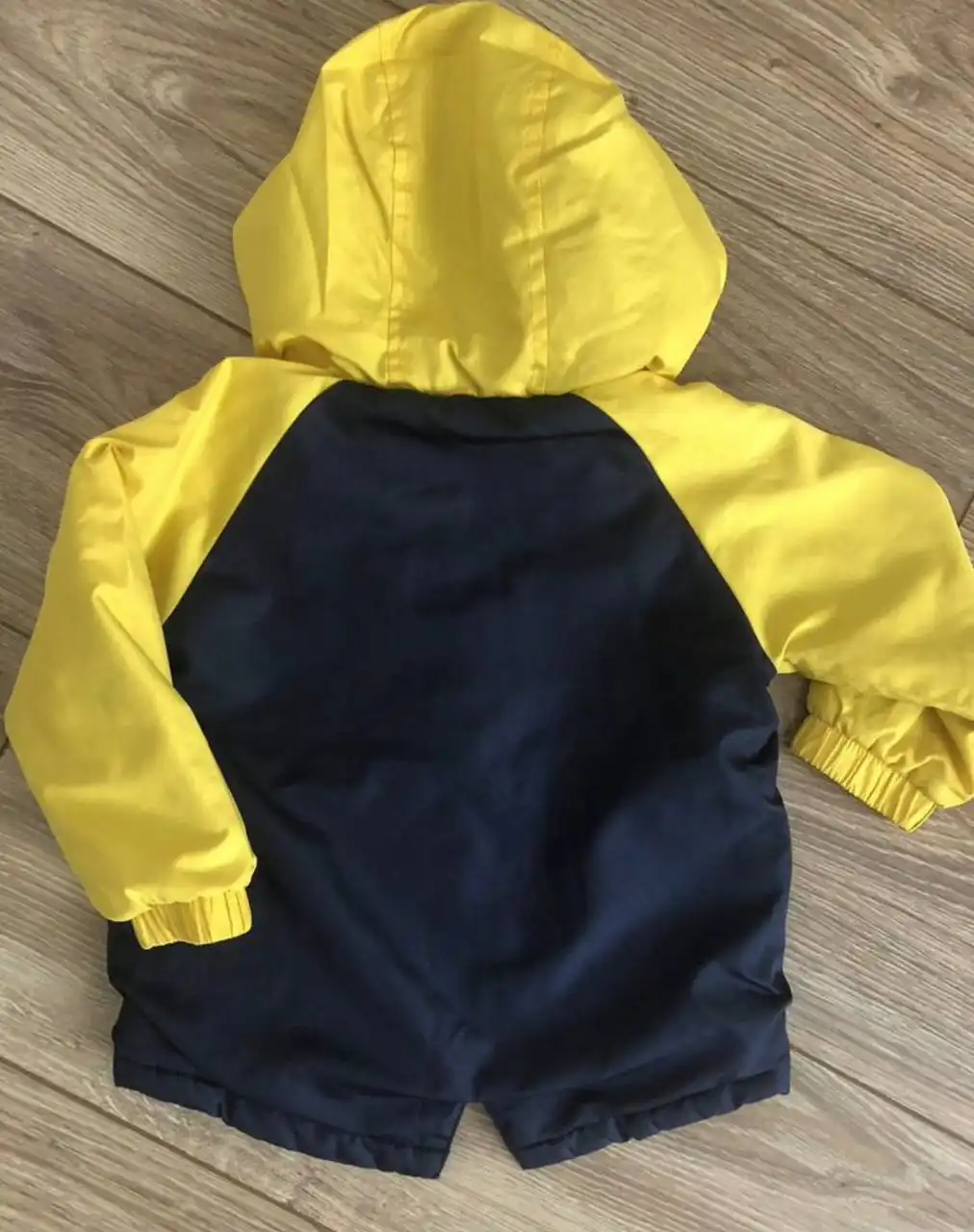 Курточка с утеплителем на 92 размер - Верхняя одежда (Одежда) в ВОРОНЕЖ