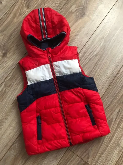 Детская жилетка размер 110 - Сумки в ВОРОНЕЖ