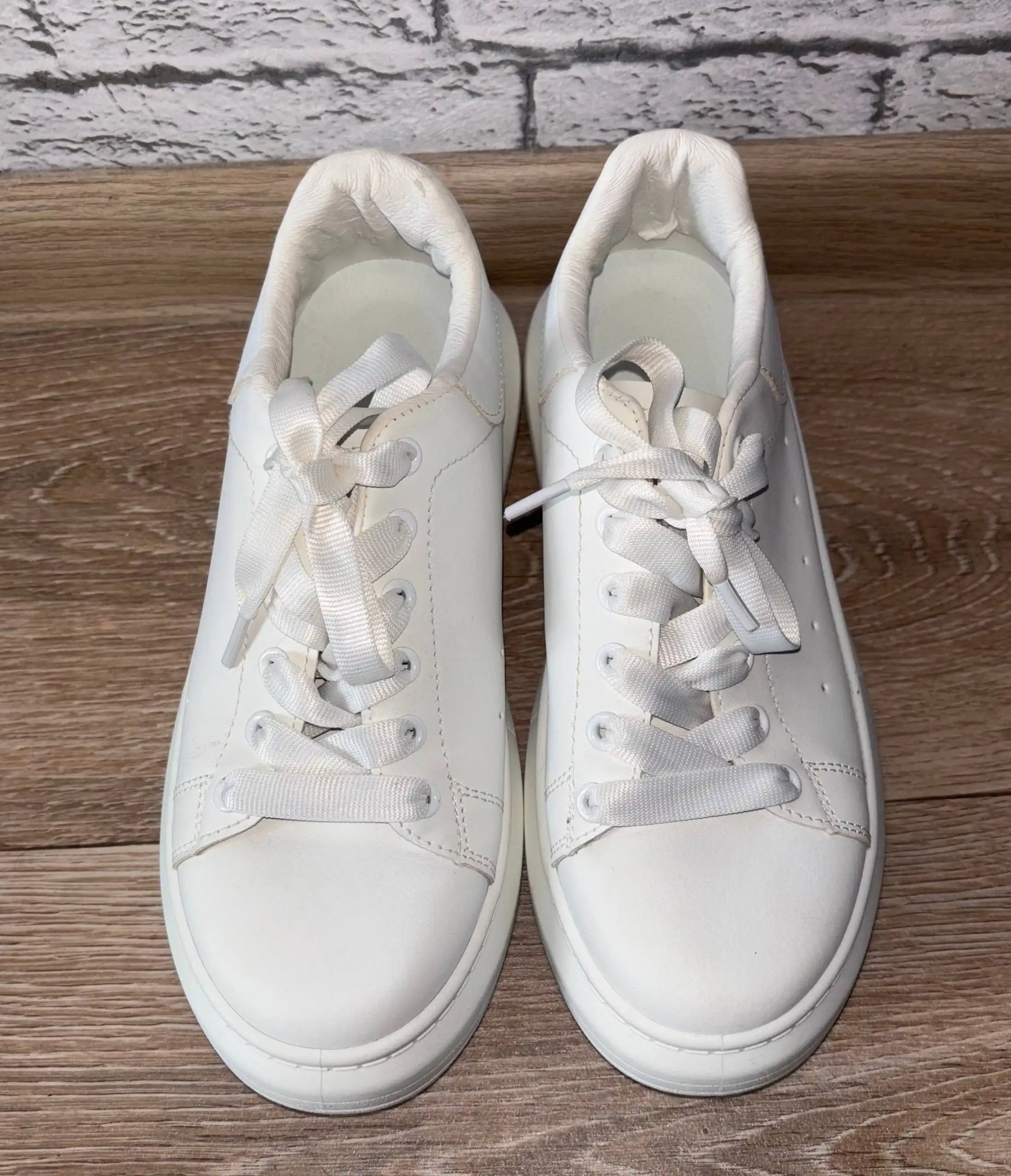 Женские кеды из экокожи белого цвета размер 38 - Обувь (Одежда) в ВОРОНЕЖ