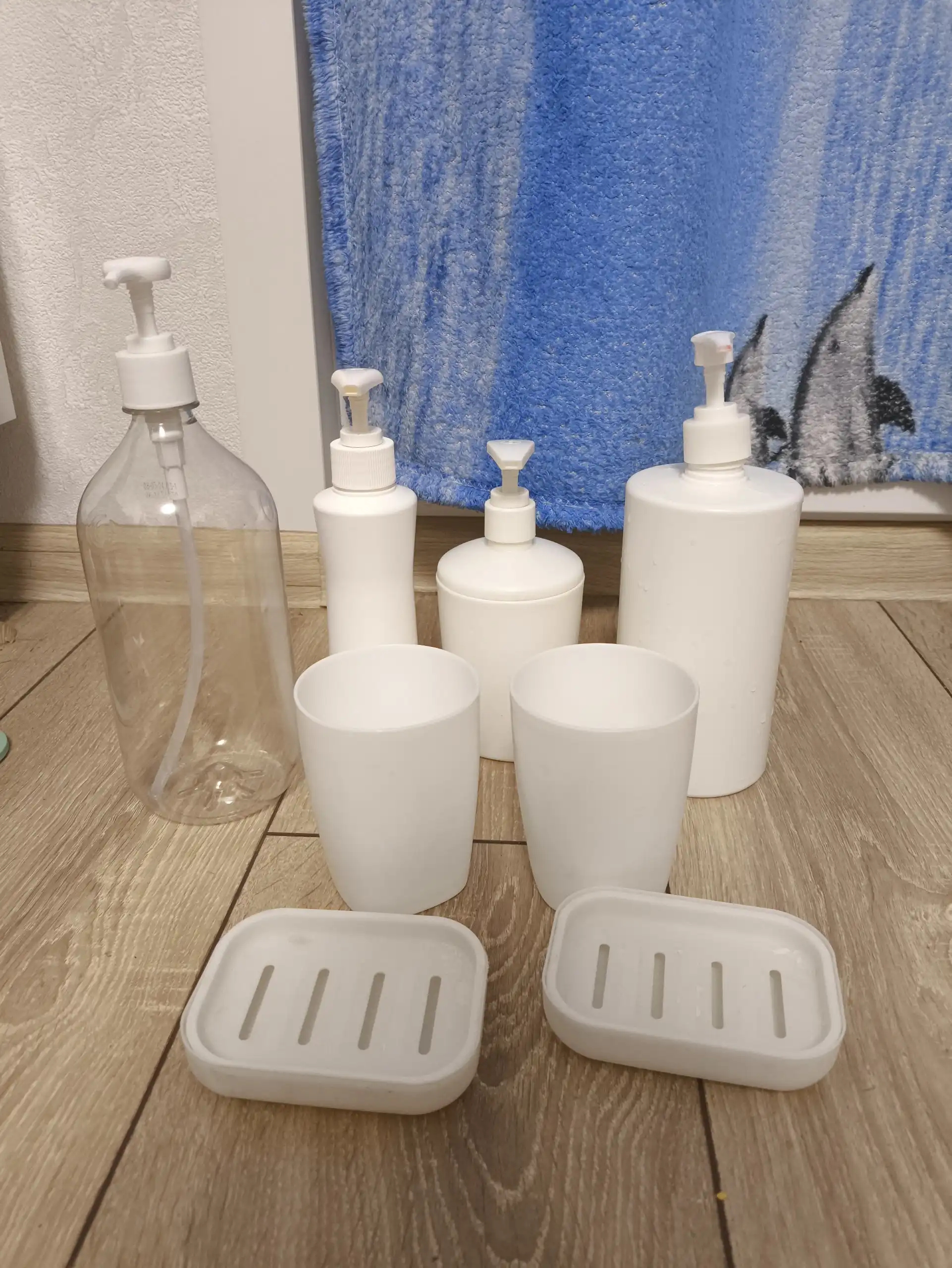 Набор для ванной: стаканы, дозаторы, мыльницы - Для дома (Барахолка) в ВОРОНЕЖ