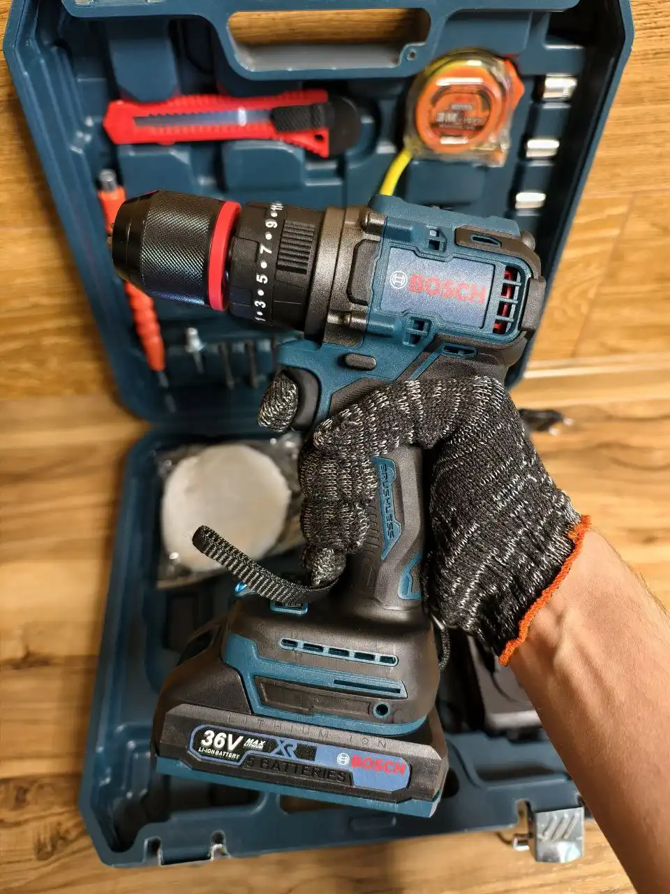 Мощный Шуруповёрт Bosch Бесщеточный Ударный с металлическим патроном 13 мм