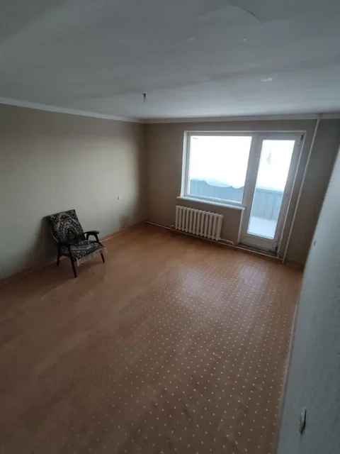 Продам трехкомнатную квартиру в поселке Кача, пригород Красноярска - Недвижимость в Красноярск