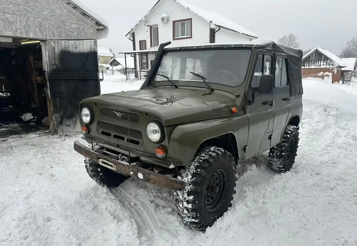 Уаз 31512 в отличном состоянии с военными мостами - Авто в Красноярск