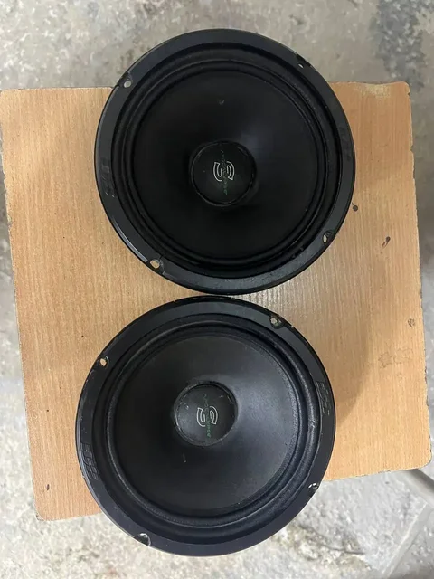 Продажа купюры номиналом 150 рублей - Верхняя одежда в Магнитогорск