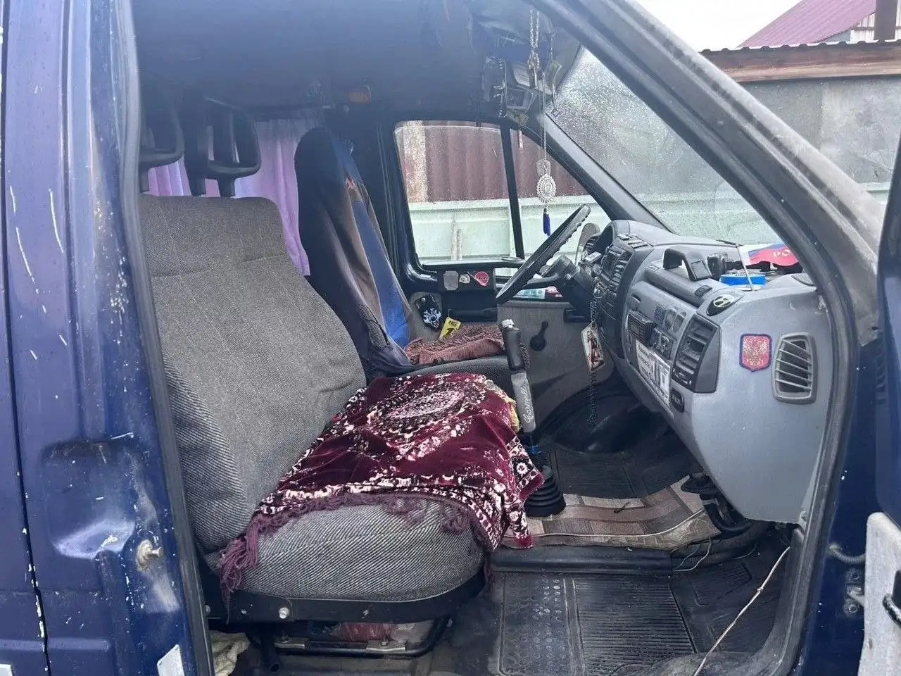 Продажа газели 6 местной с металлическим фургоном - Коммерческий транспорт (Авто) в Магнитогорск