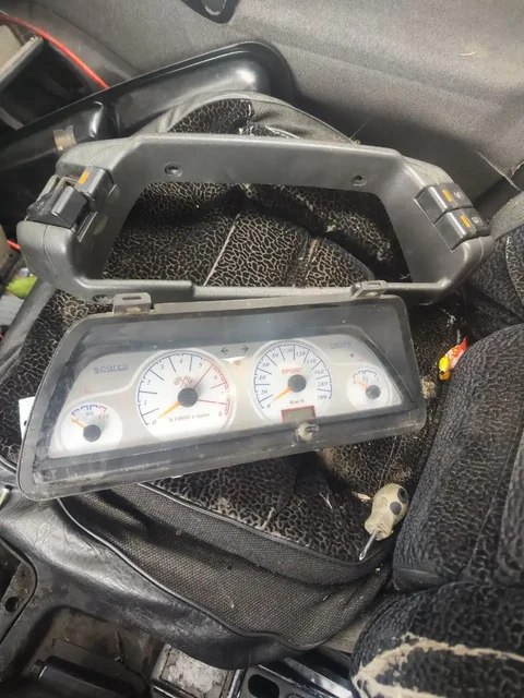 Продам приборные панели для ВАЗ 2110 и 21099 - Оптика в Магнитогорск