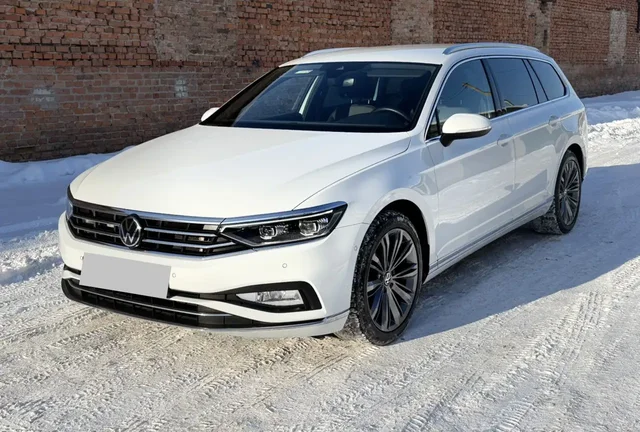 Volkswagen Passat 2022 в универсале - Авто в Магнитогорск