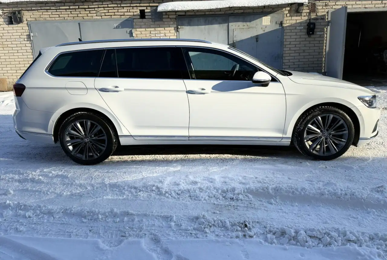Volkswagen Passat 2022 в универсале - Легковые автомобили (Авто) в Магнитогорск