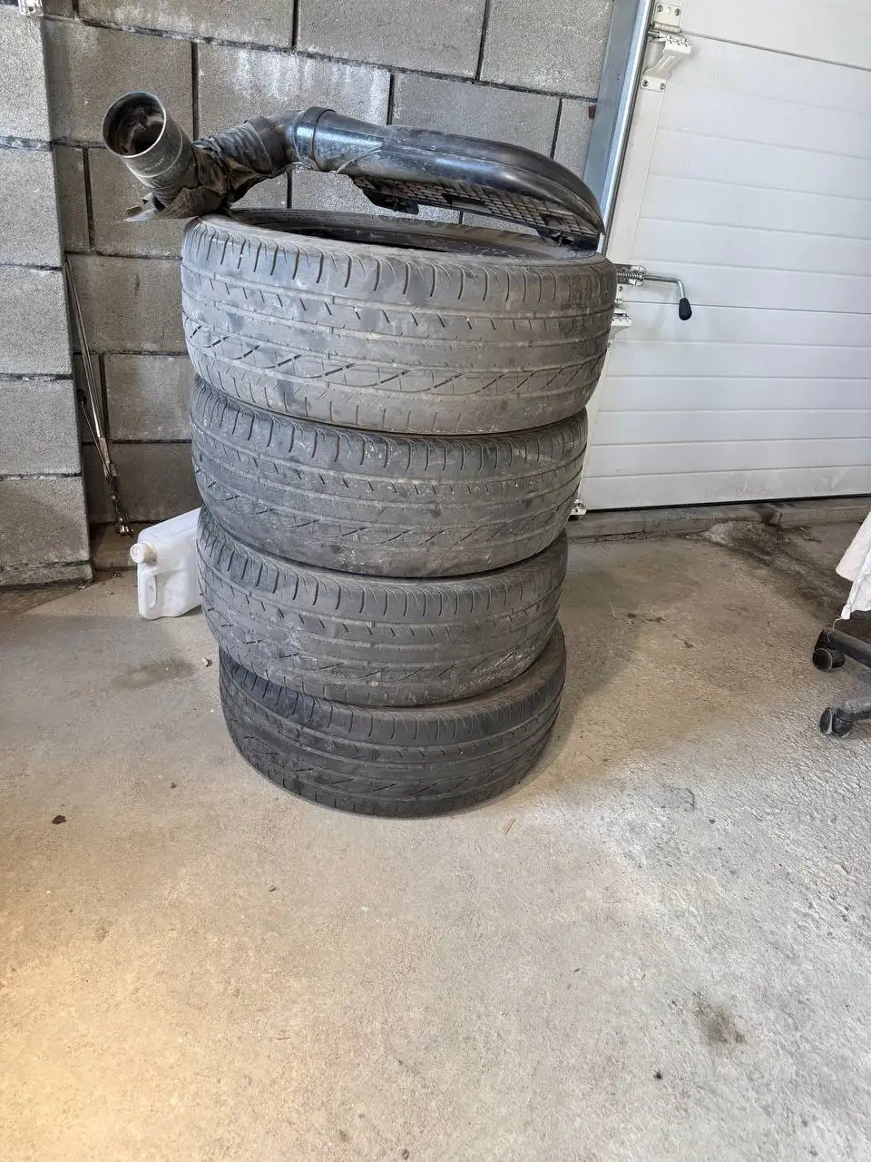 Шина R16 - Запчасти (Авто) в Магнитогорск