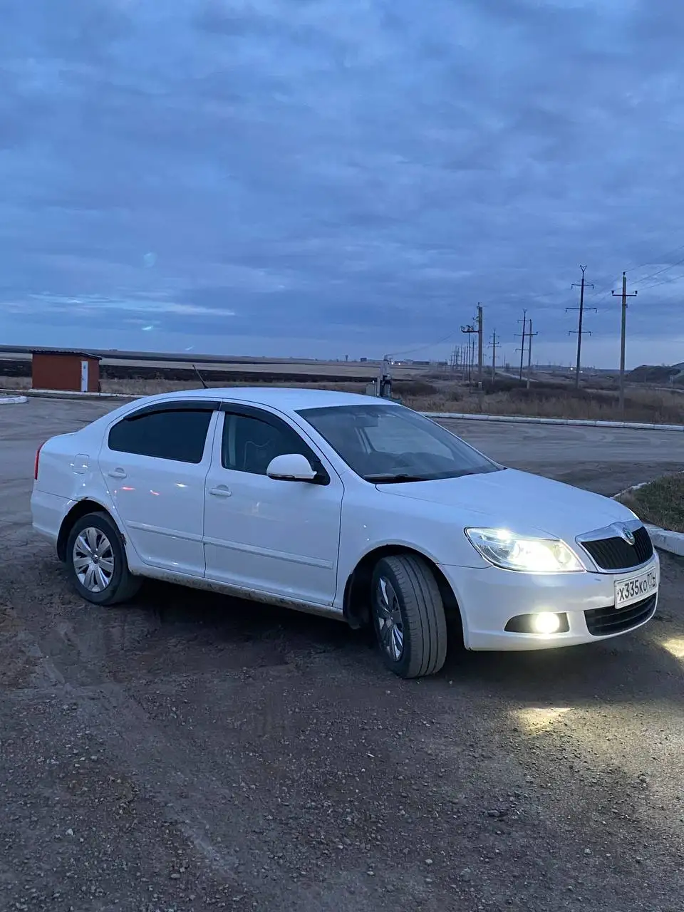 Автомобиль 2011 года выпуска, двигатель 1.6, автомат - Авто в Магнитогорск