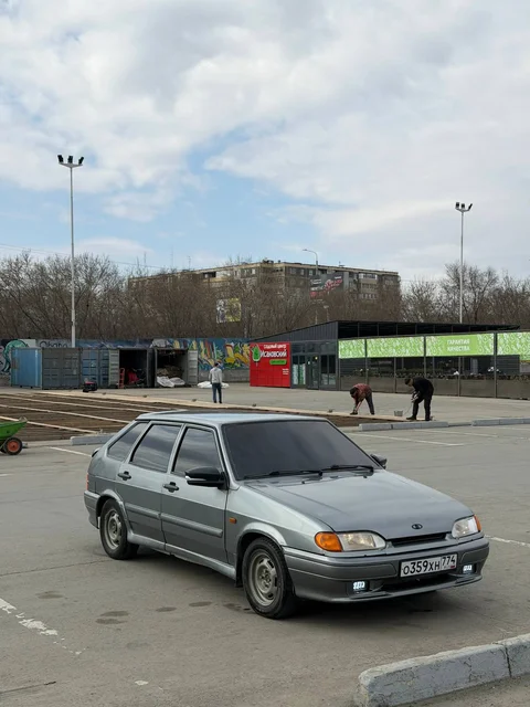 ВАЗ 2114 2010 года в отличном состоянии - Двигатели в Челябинск