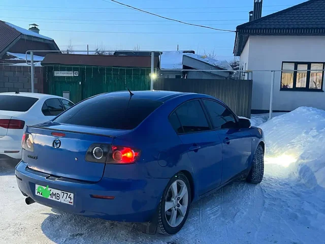 Продажа Mazda 3 2.0 механика - Легковые автомобили в Магнитогорск