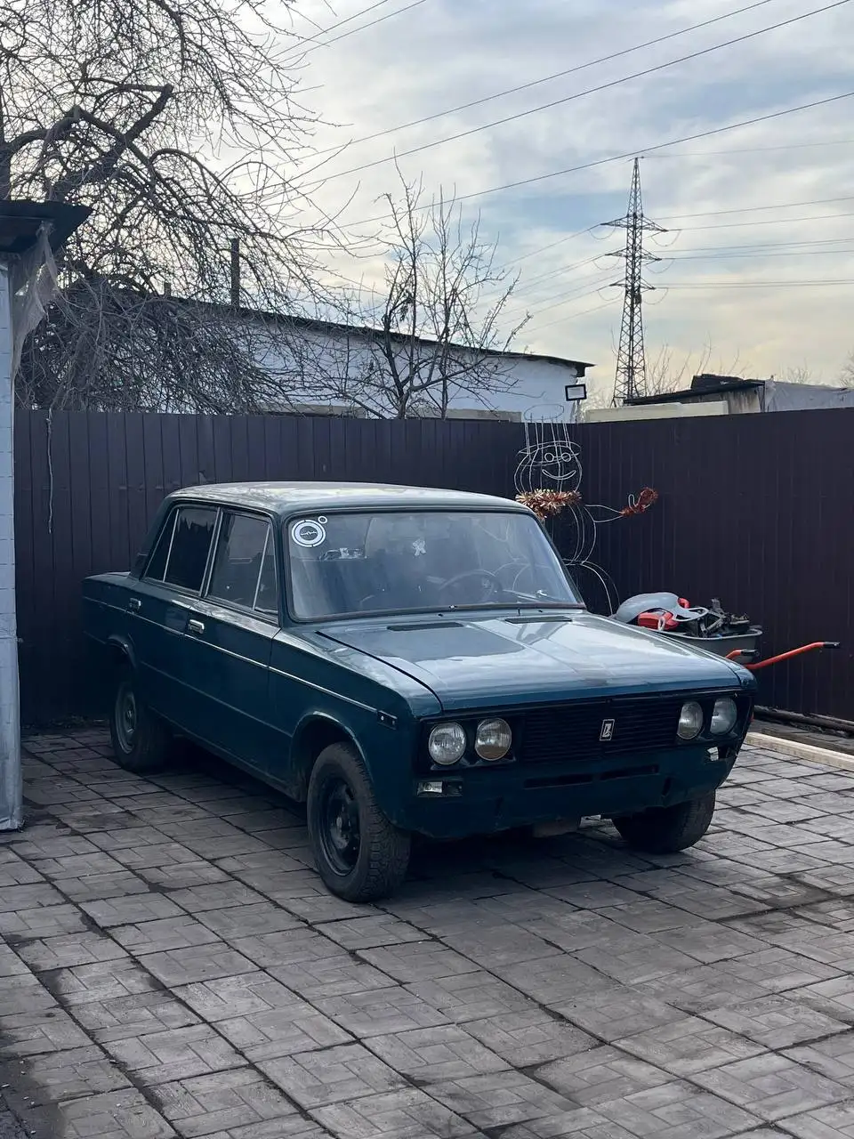 Автомобиль 2000 года на полном ходу - Авто в Магнитогорск