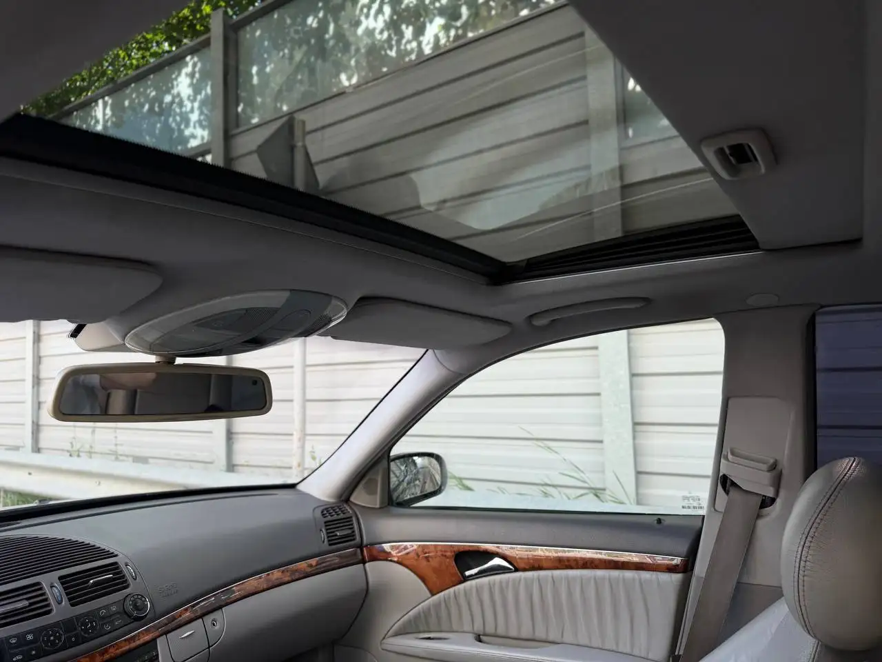 Mercedes Benz W211 2.6 автомат 177 сил - Авто в Казань