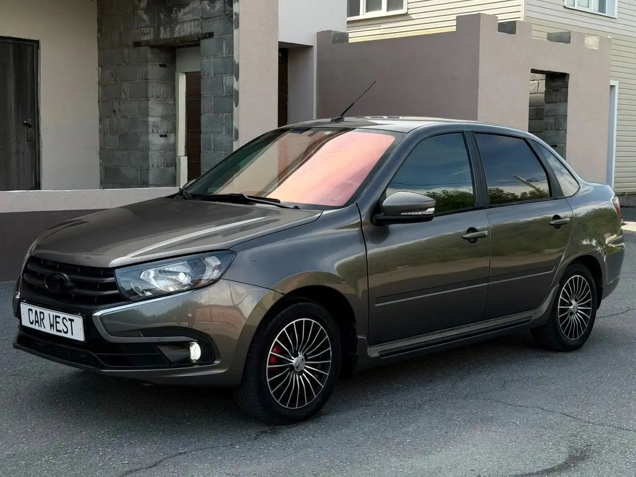 LADA GRANTA 2019 - Легковые автомобили (Авто) в Магнитогорск