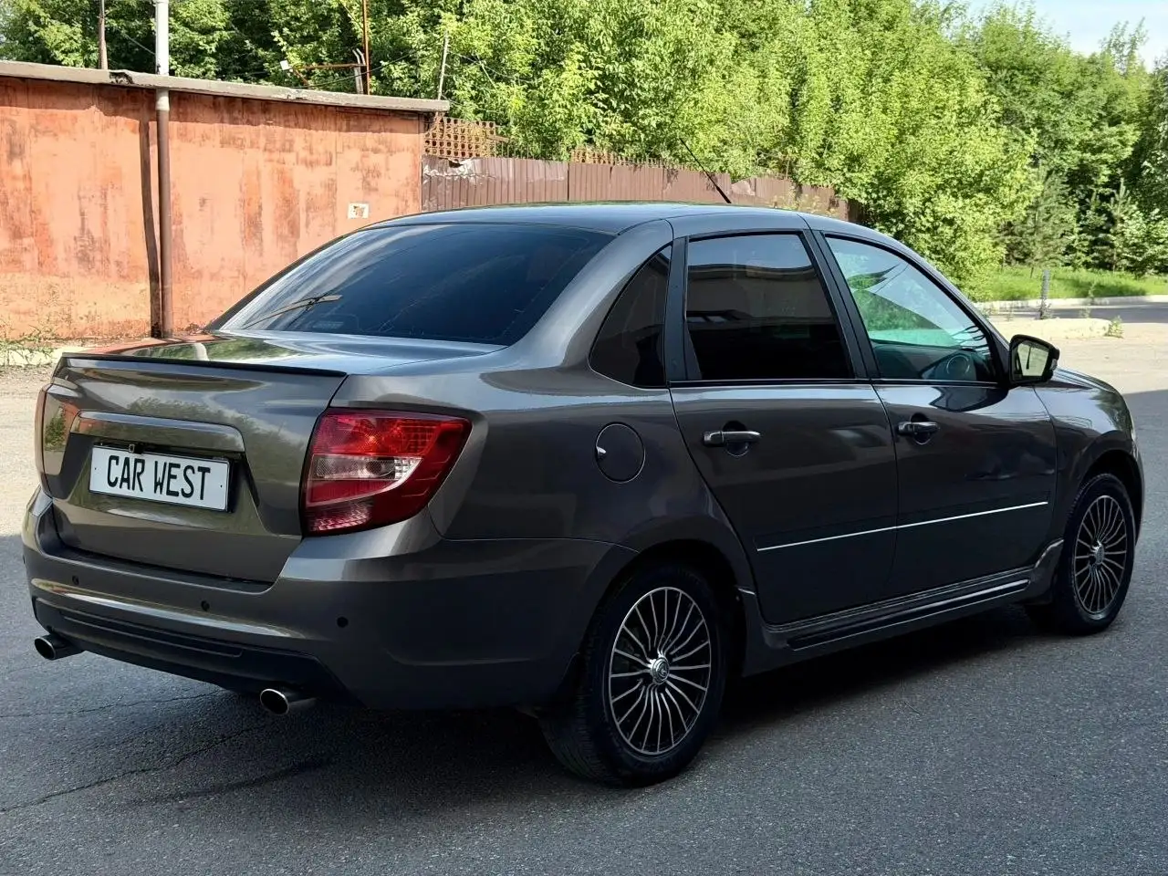 LADA GRANTA 2019 - Легковые автомобили (Авто) в Магнитогорск